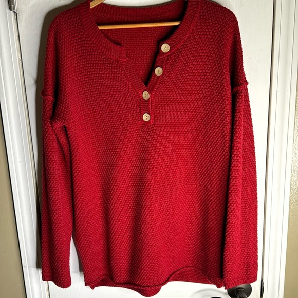 Burgundy Waffle Knit Sweater Wooden Buttons Size Large - Picture 1 of 6